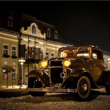 Sztar Etterem 汽车旅馆 Balassagyarmat