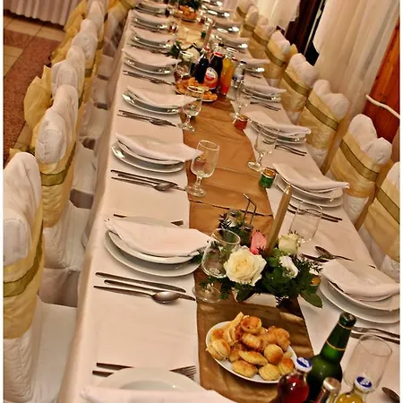 Sztar Etterem 汽车旅馆 3*