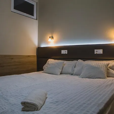 汽车旅馆 Sztar Etterem Balassagyarmat