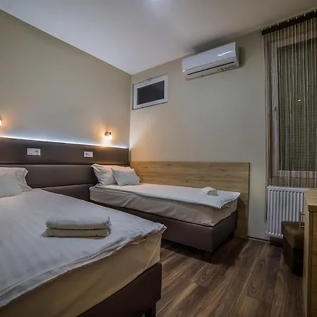 Motel Sztar Etterem 3*