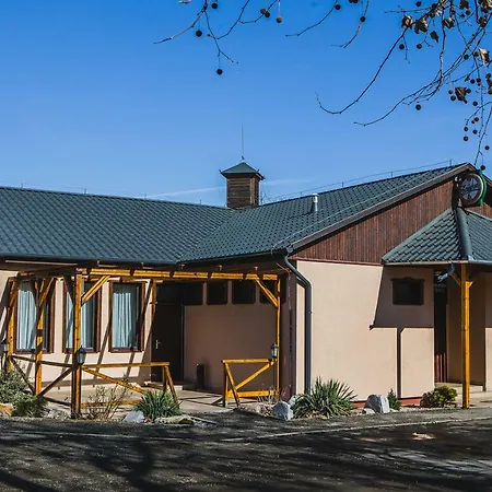 Sztar Etterem 3* Balassagyarmat