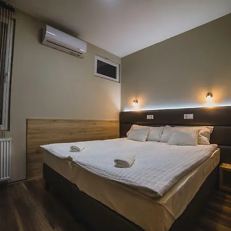 汽车旅馆 Sztar Etterem 3*