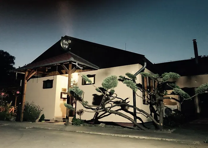 Sztar Etterem Motel 3*